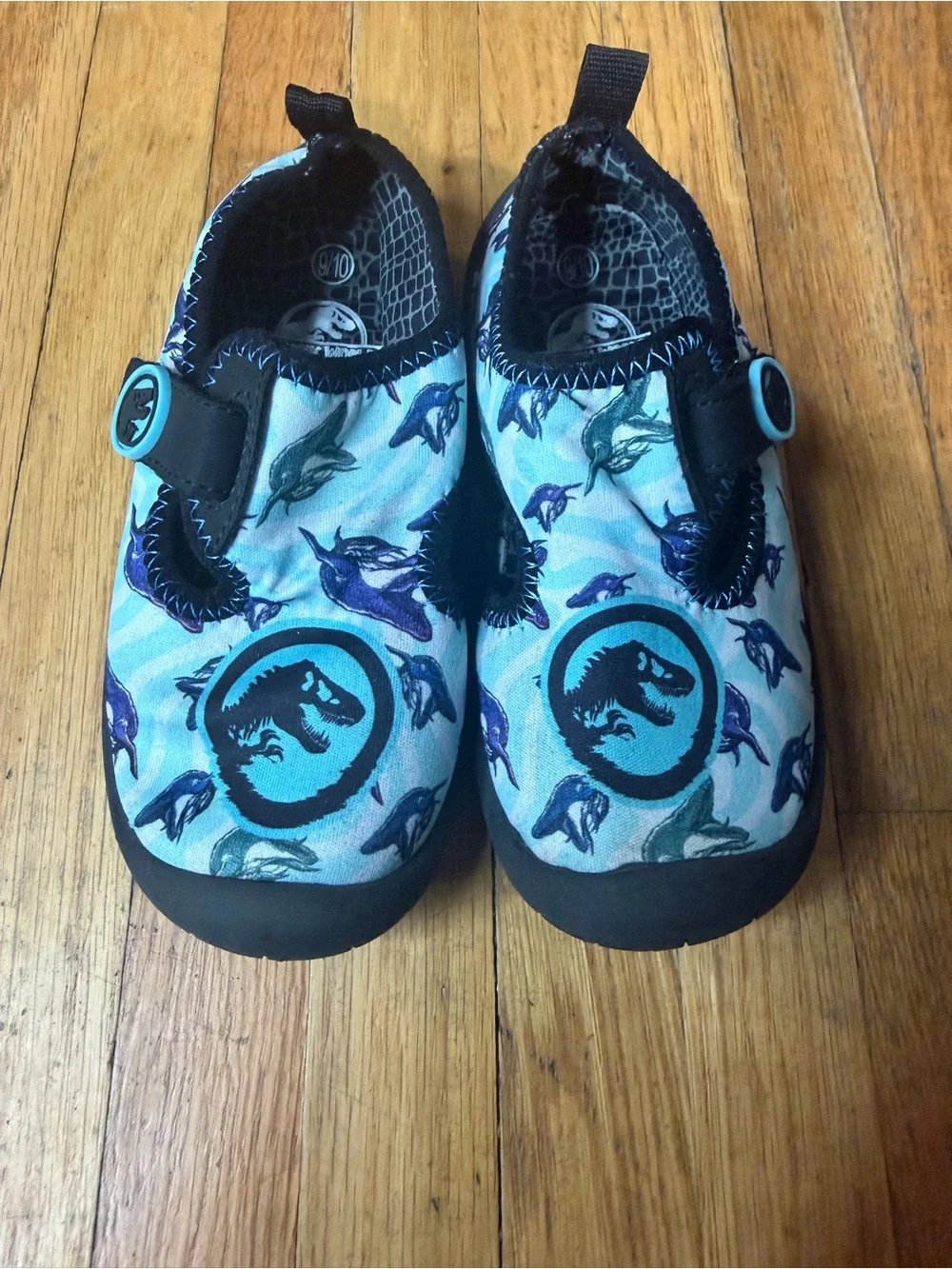 Jurassic World 9/10 Toddler Swim Shoes